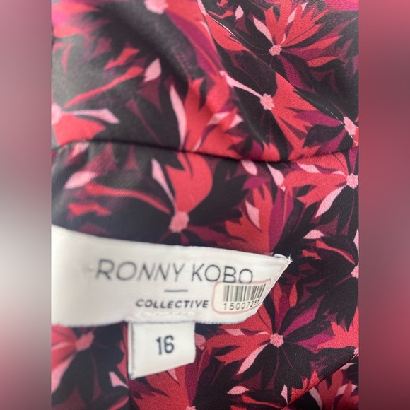 Ronny Kobo Collection Black and Pink Floral Long Sleeve Dress missing button - Picture 12 of 15